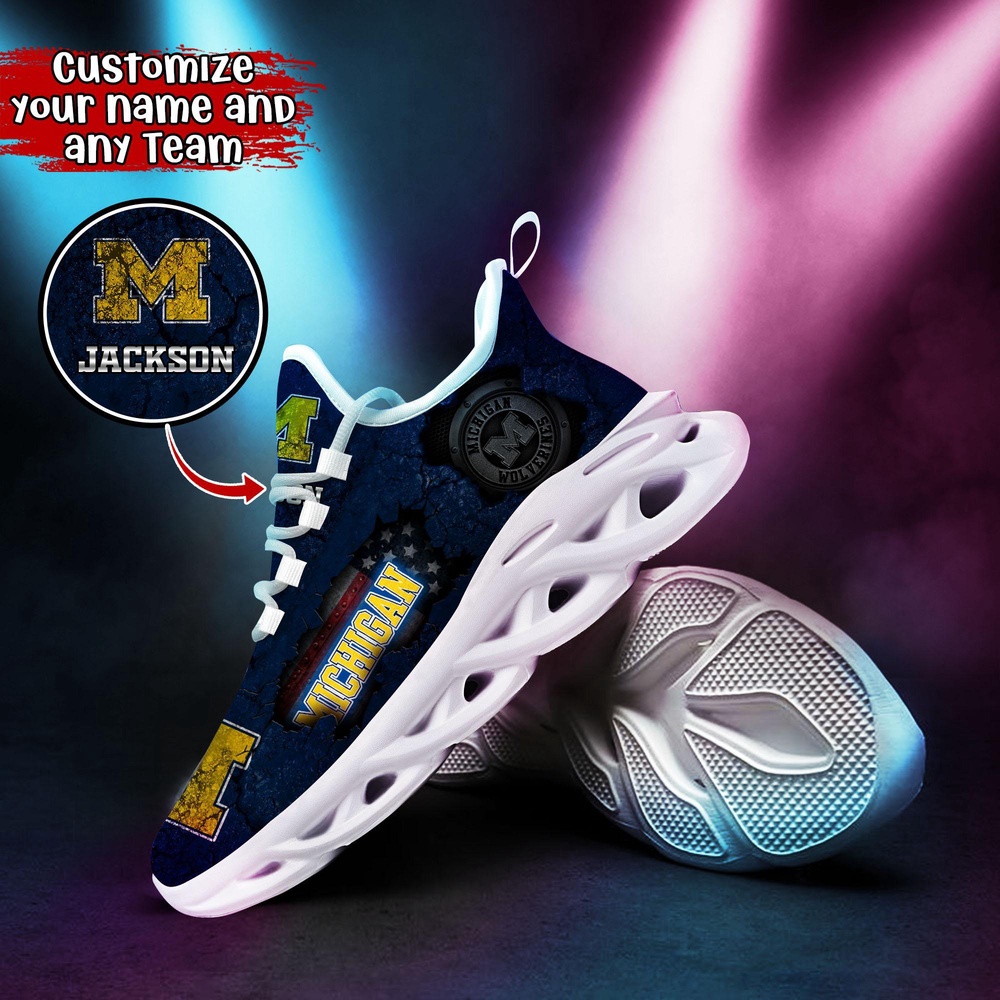 Customized NCAA Michigan Wolverines Sneaker Max Soul Shoes Max Comfort Glide