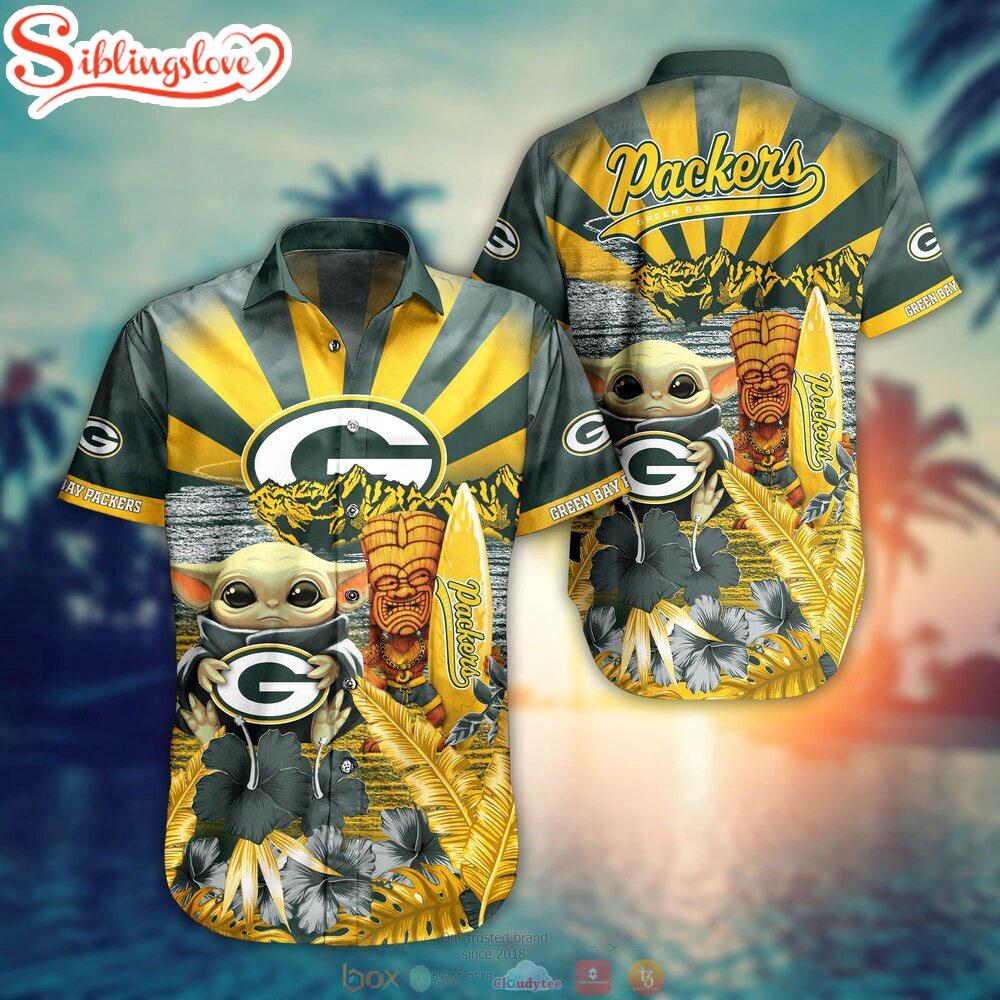 Baby Yoda Green Bay Packers NFL Hawaiian Shirt 1 Baby Yoda Green Bay Packers NFL Hawaiian Shirt