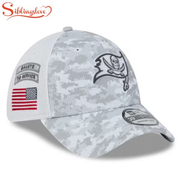 Tampa Bay Buccaneers NFL Salute To Service 39THIRTY Flex Fit Baseball Cap Print